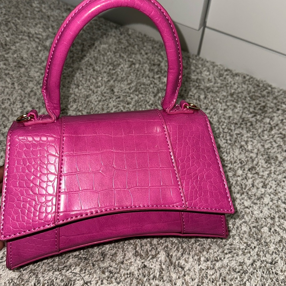pink handbag